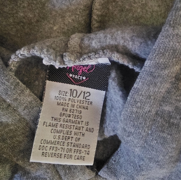 Sweatpant suit - Picture 2 of 3